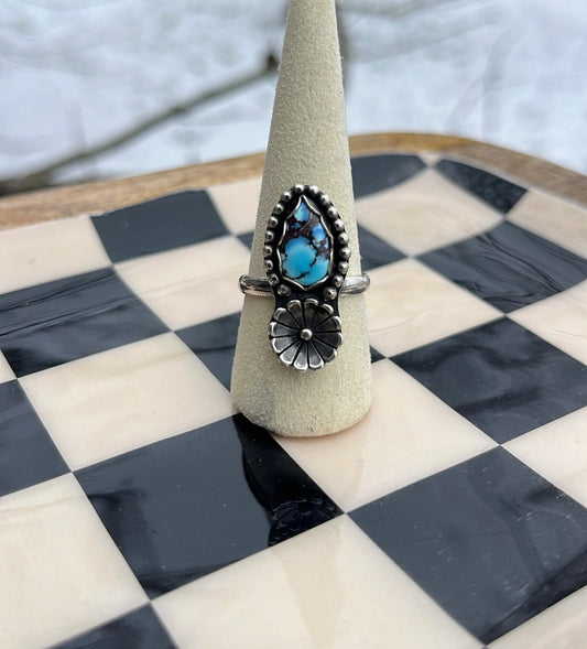 Golden Hills Flower Ring